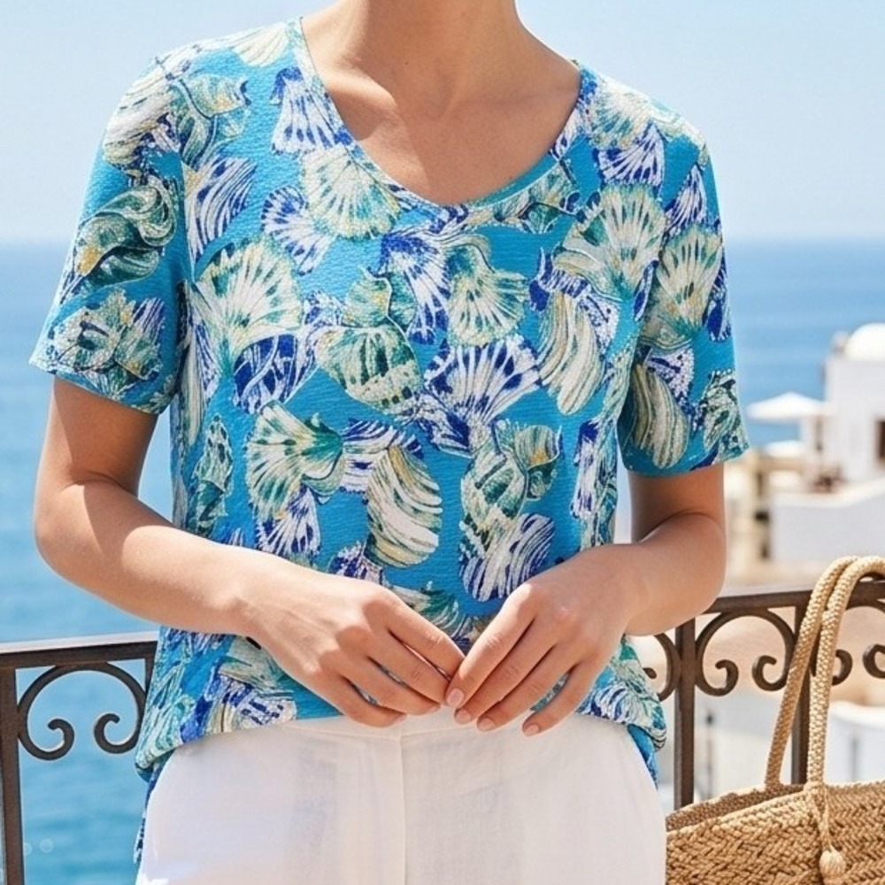 Chico's 3 Poolside Blue Shell Print Cotton Slub Elbow Tee Top XL
NWT RV $55